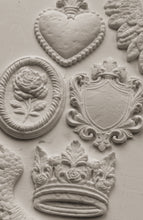Load image into Gallery viewer, HERALDRY (6x10") - IOD Mould