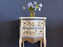Load image into Gallery viewer, EMILY CLARE (8 pages) - IOD Transfer Pad