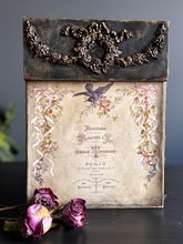 Load image into Gallery viewer, WREATH &amp; SWAGS - IOD Mould
